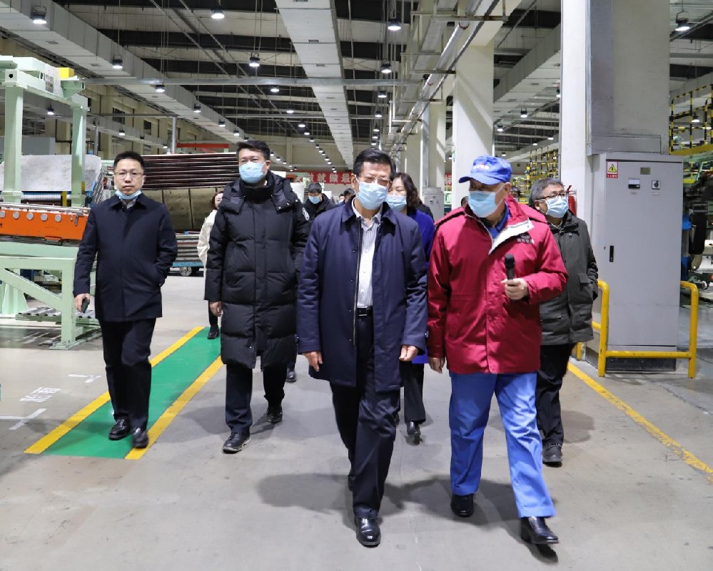 江蘇省、遼寧省政府領(lǐng)導(dǎo)一行蒞臨浪馬輪胎實(shí)地調(diào)研考察